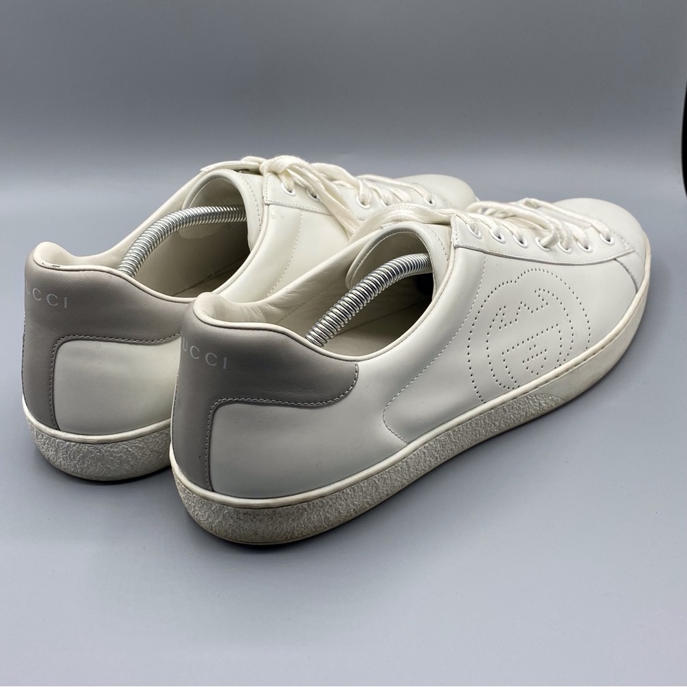 Gucci Men's White Leather Logo Sneakers - Picture 2 of 5